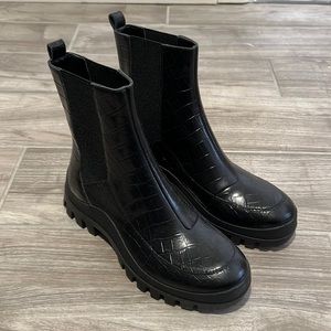 DKNY Croc Lug Sole Boots